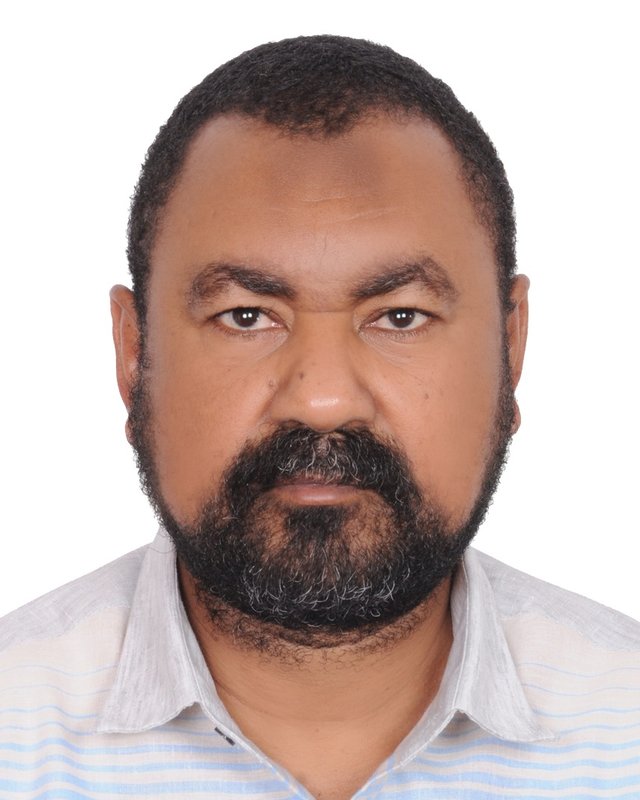مسلم عبدالله محمد عبدالله، سكرتير مجلس الإدارة